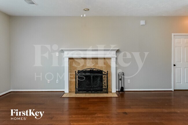 Photo - 2558 Doral Dr
