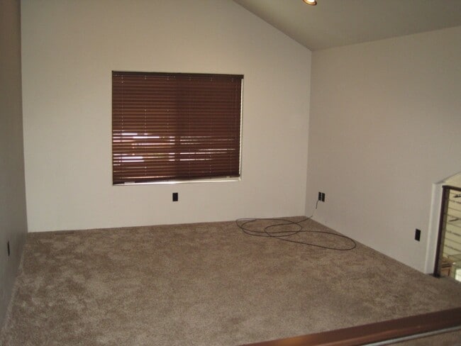 Photo - Beautiful Modern Home for Rent