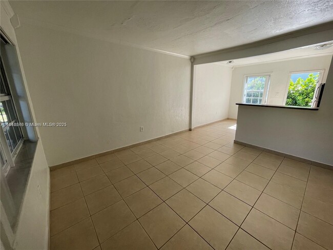 Photo - 3227 Oak Ave Unit 3227