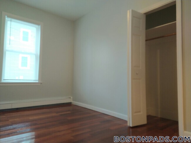 Photo - 108 Boston St Unidad 3