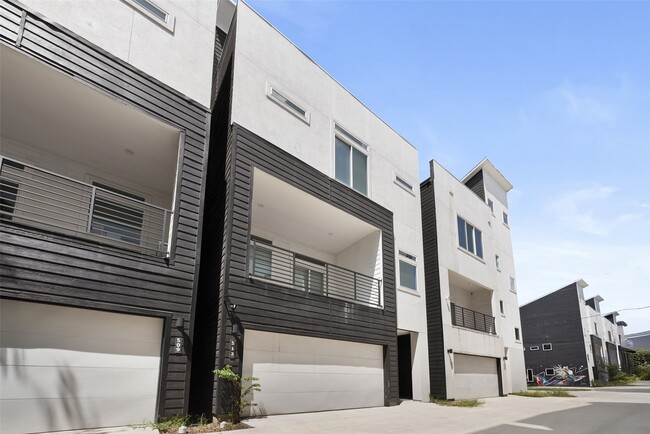 Photo - 513 Schweikhardt St