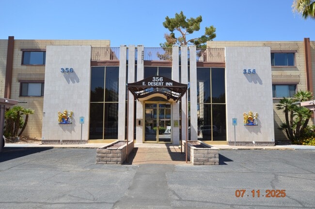 Building Photo - 356 E Desert Inn Rd Rental