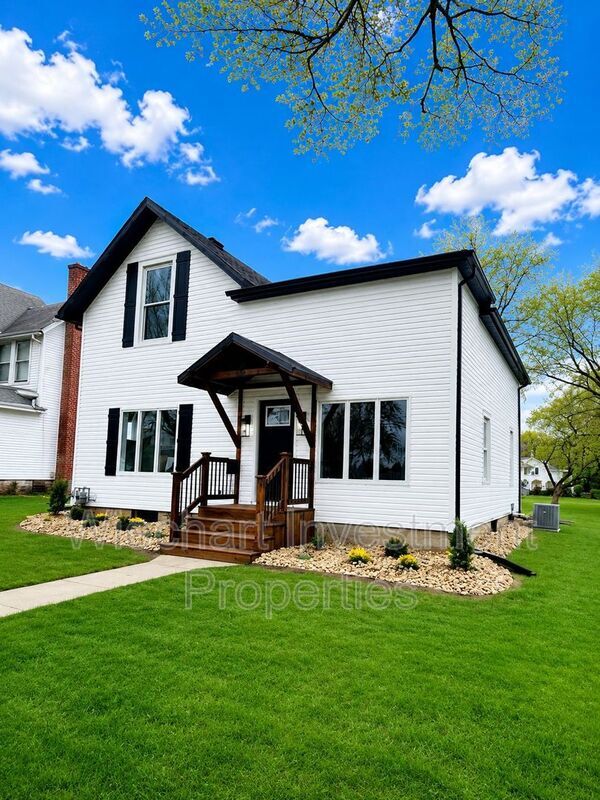 Building Photo - 358 Cherry St