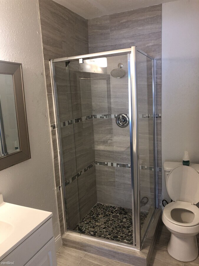 Photo - 4 br, 2 bath House - 10501 Chesterfield Drive