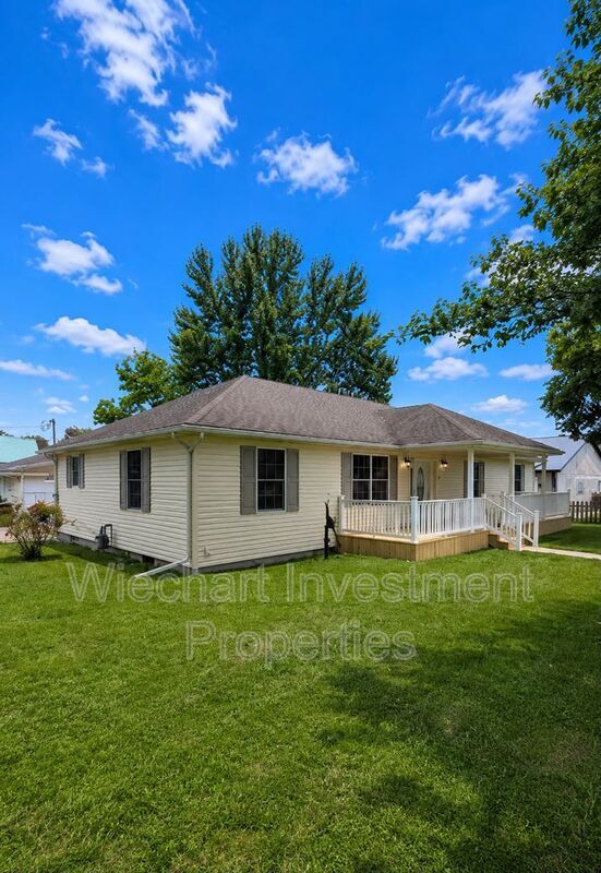 Photo - 232 N Cherry St