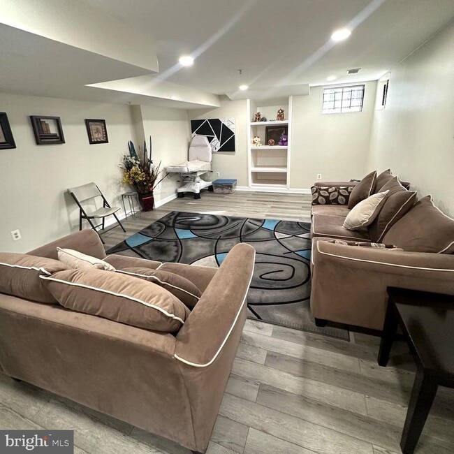 Photo - 7605 Quicksilver Ct