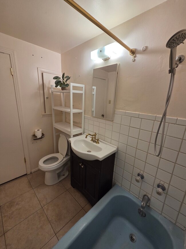 Photo - 1329 Moon St NE