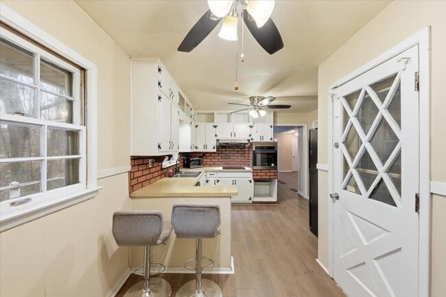 Photo - 8435 Campbellton Fairburn Rd