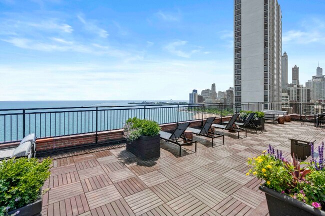 Photo - 1340 N Lake Shore Dr