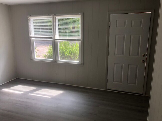 Photo - Azalea Apartments Unidad 630 C