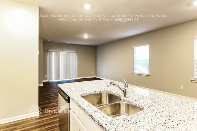 Photo - 617 Friesland Dr