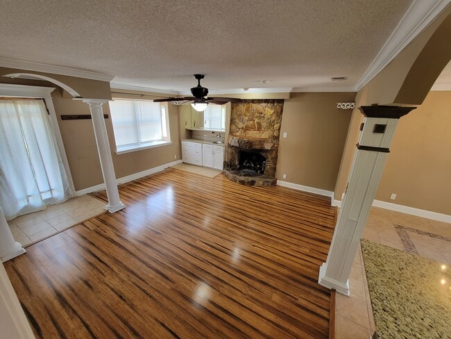 Photo - 204 Brandywine Rd Unidad D