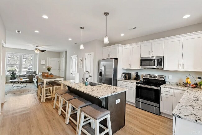 Photo - 36 English Commons Dr