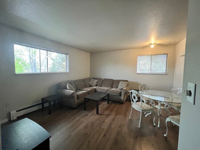 1309 Burton Ct Unit 3