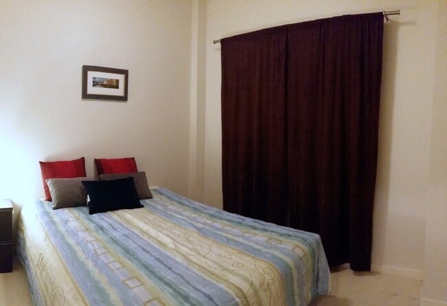 Photo - 1918 Northeast Kenyon Court