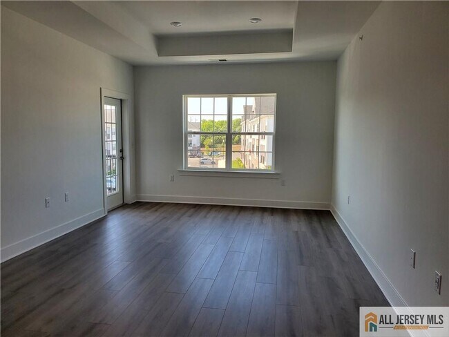 Photo - 1033 Vanderbergh Blvd