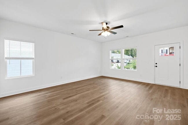 Photo - 354 W Moore Ave