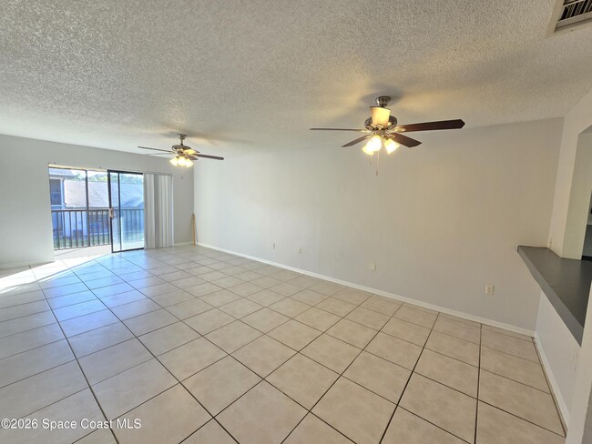 Photo - 1037 Ellen Ct Unit 1037