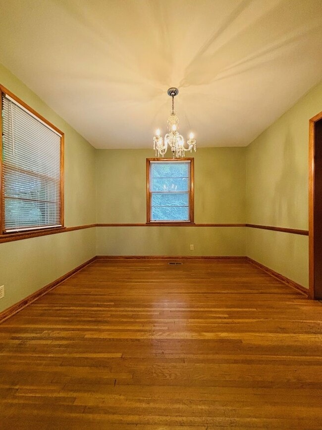 126 Cottage Ln