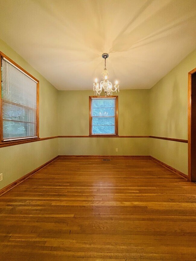 Photo - 126 Cottage Ln