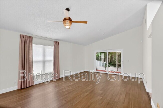 Photo - 10315 Winding Creek Ln