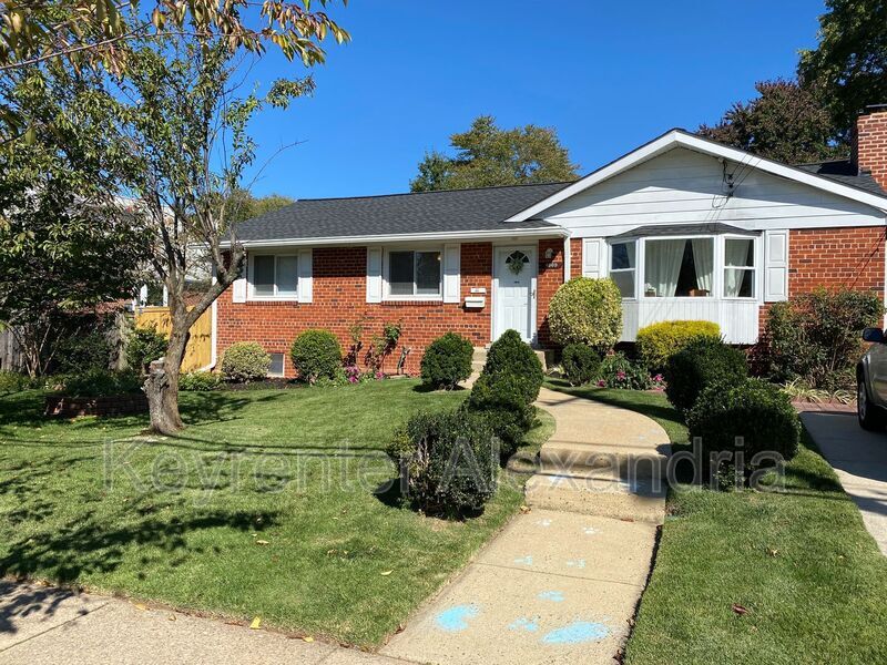 Photo - 4809 Taney Ave