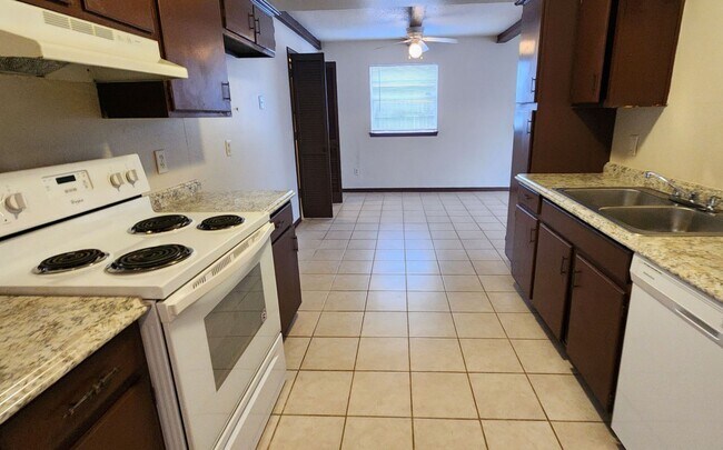 Photo - 3/1.5 bath South OKC-small pets accepted