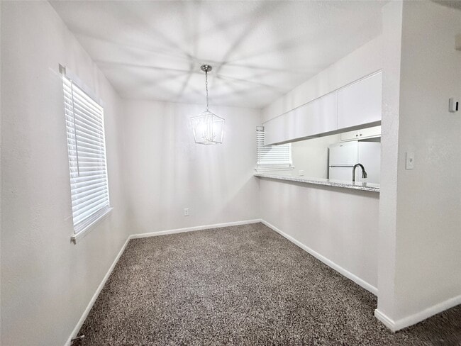 Photo - 321 E Cedar St Unit 6