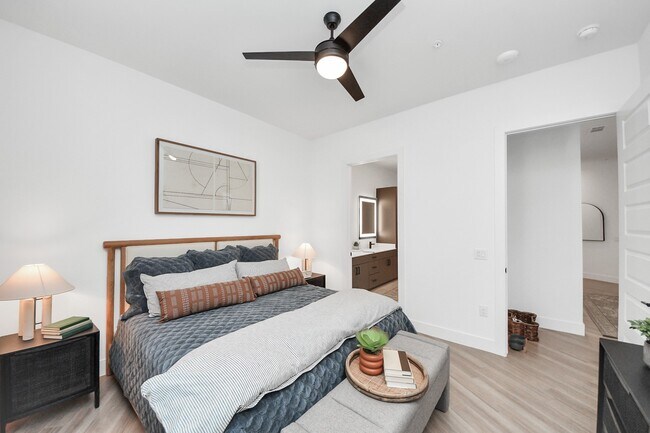 Photo - 15635 Memorial Dr Unidad 140