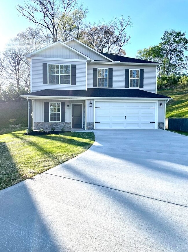 Building Photo - Beautiful New Build iN Fountain City