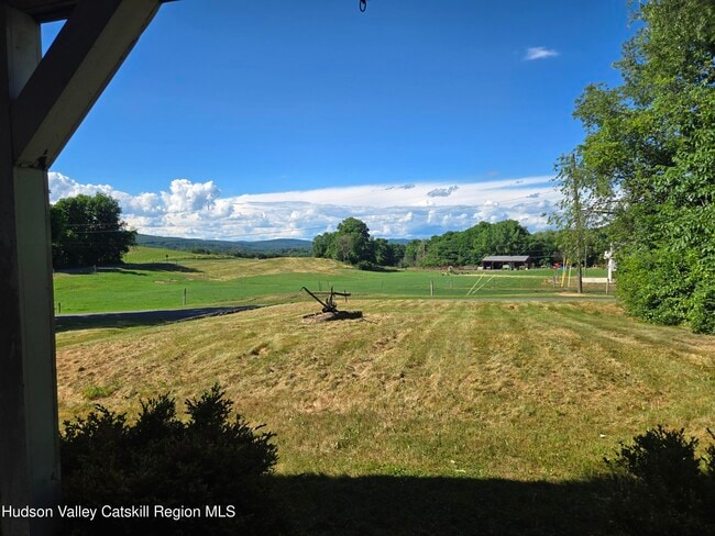 Photo - 479 N Mountain Rd