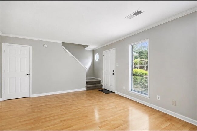 2390 Newport Landing