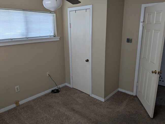 Photo - 2432 Oakdale St