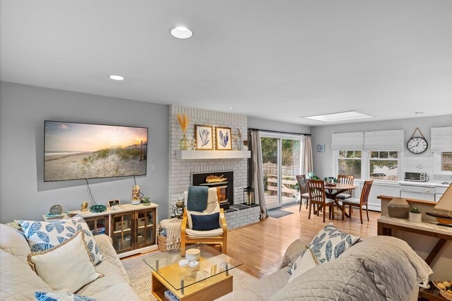 3 Crestview Dr