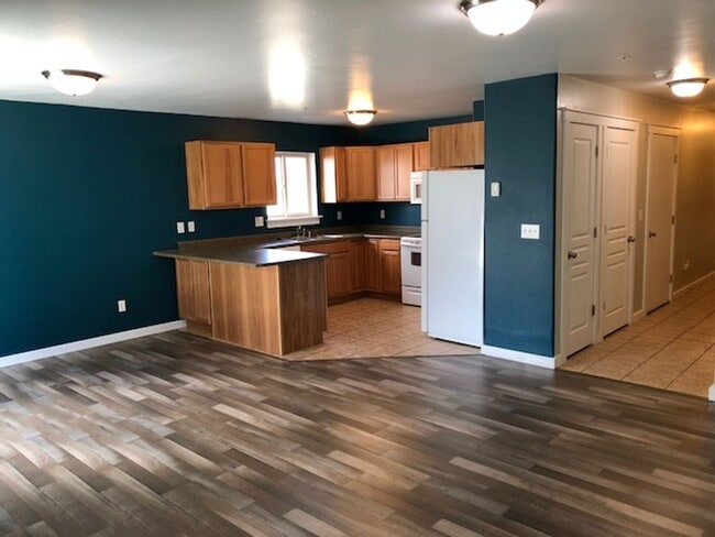 Photo - Spacious 3-Bedroom Condo in Belgrade – Gre...