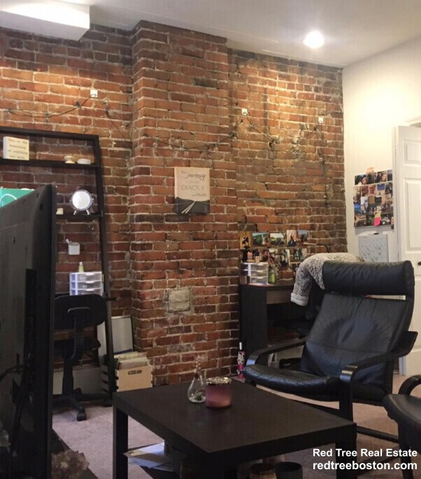 Photo - 218 Hemenway St Unit 1
