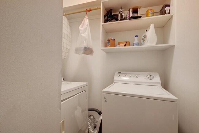 Photo - 616 W 35th St Unit A