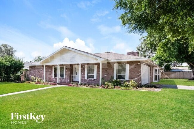 Photo - 815 Lake Elbert Ct