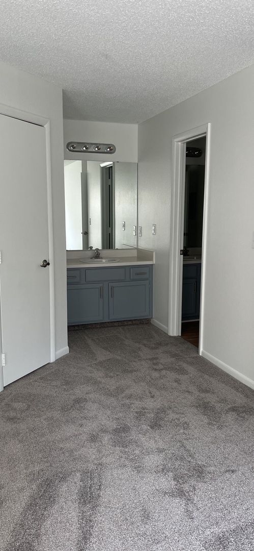 Photo - Prime on the Hill