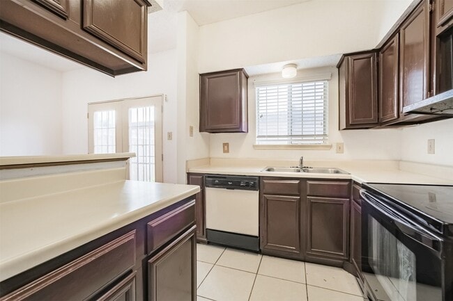 Photo - 12500 Brookglade Cir Unit 206