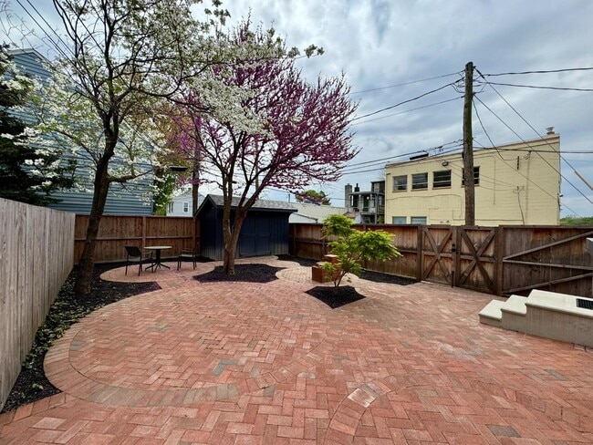 Photo - 107 Calder St