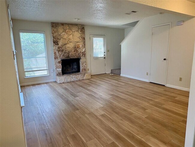 Photo - 1503 Allen Rd