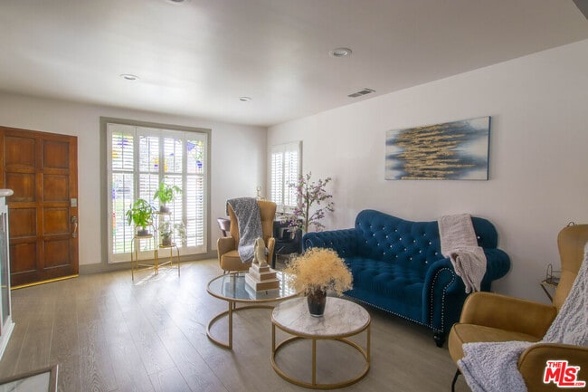 Photo - 2223 W 78th Pl
