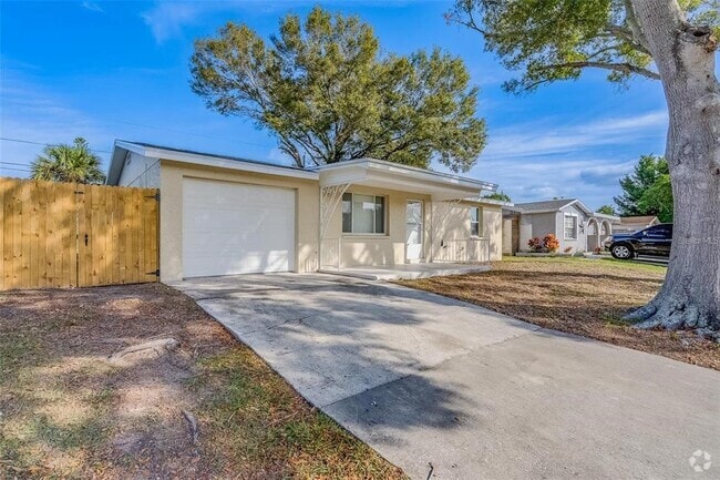 Building Photo - 8433 76th Ave N Rental