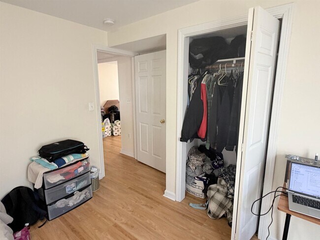 Photo - 3 Kent Ct Unidad 4