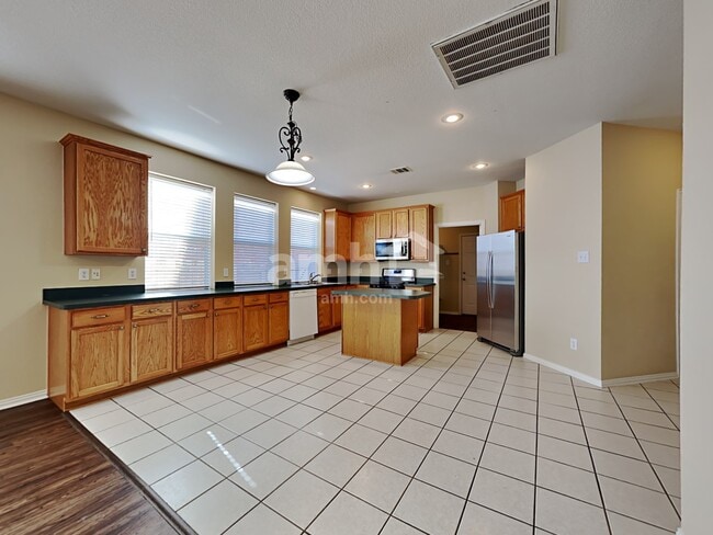 Photo - 5401 Pecan Creek Cir