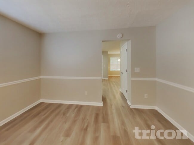 Photo - 4421 Gladewood Run