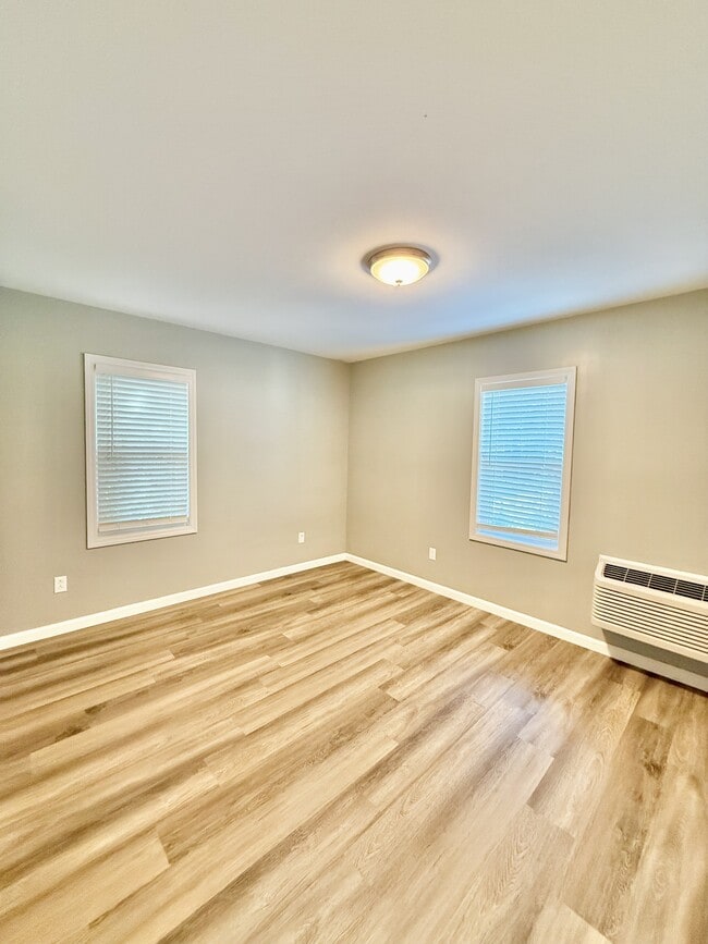 Photo - 222 W Broadway Ave Unit 3