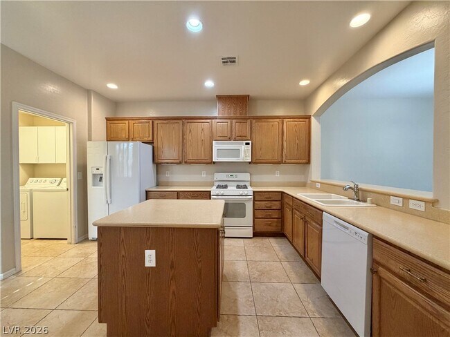 Photo - 7421 Ravines Ave