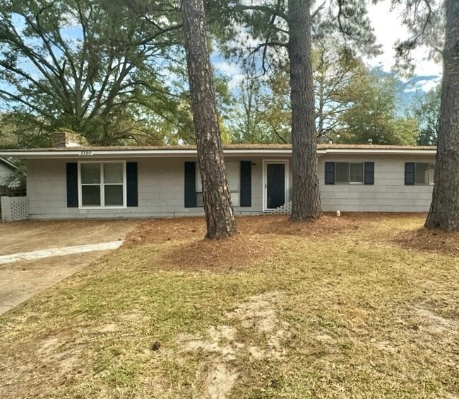 Building Photo - 3320 Ridgeland Dr Rental